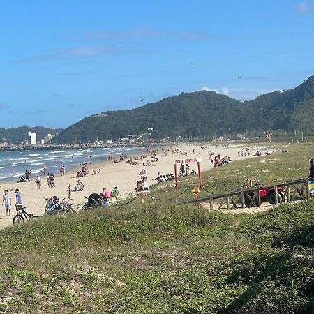 Casa De Praia Navegantes - 100 Metros Do Mar Eksteriør billede